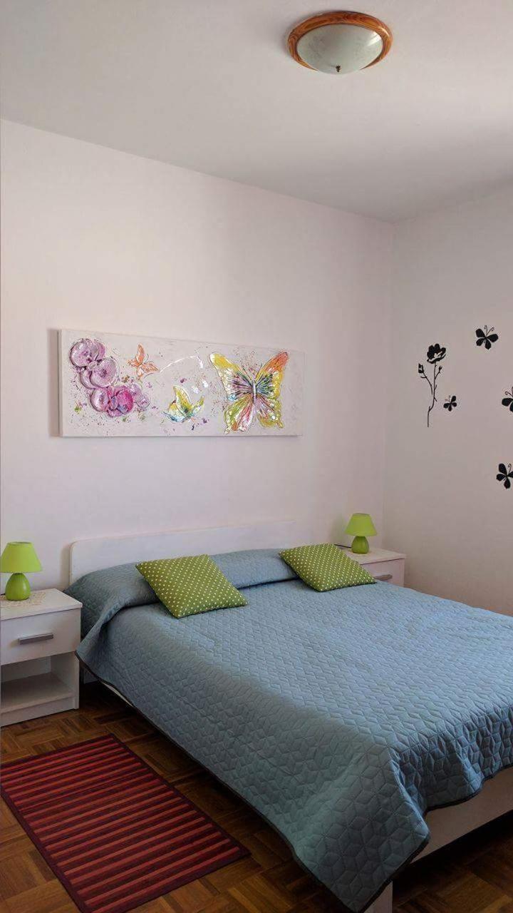 Apartments Kolorcek イゾラ エクステリア 写真