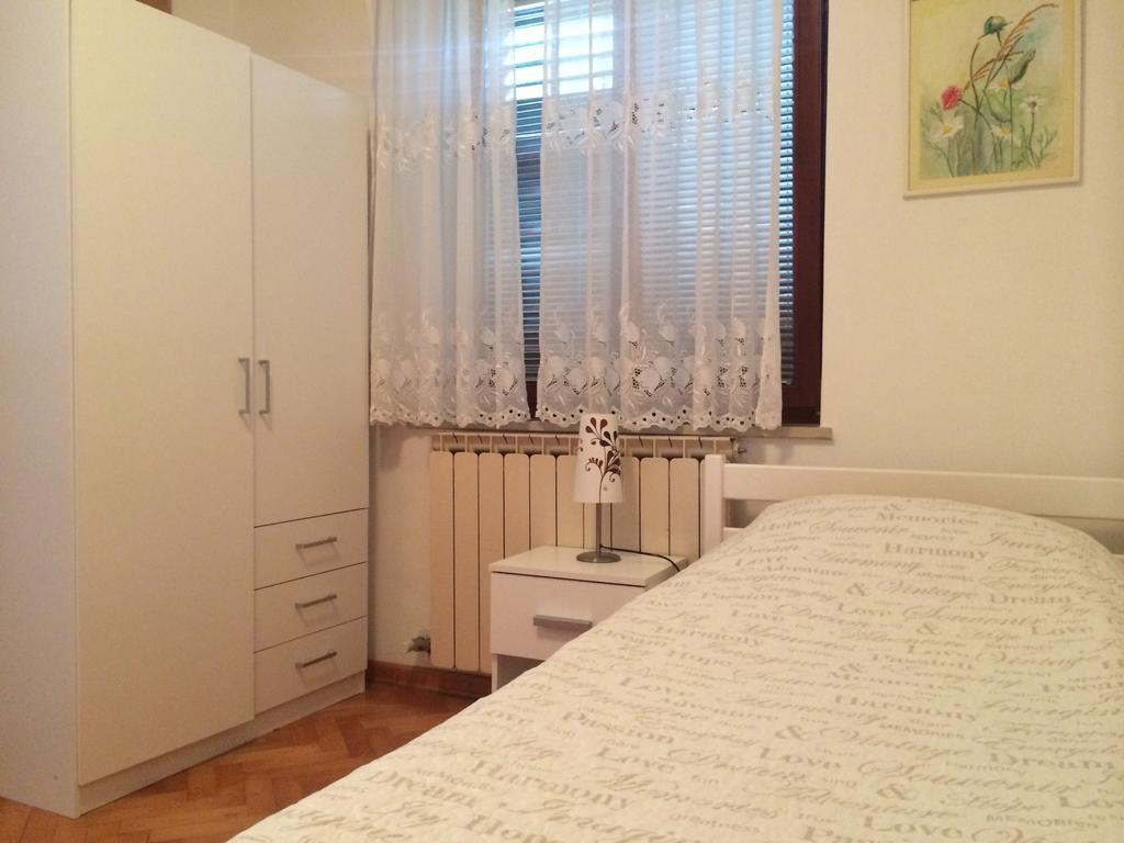 Apartments Kolorcek イゾラ エクステリア 写真